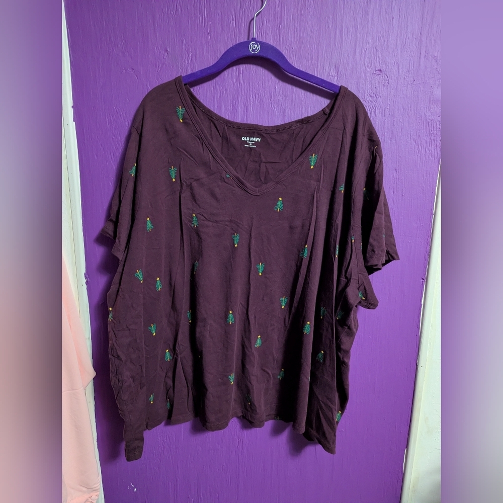 Old Navy Everywear Purple Christmas Tree Print V-Neck Short Sleeve Tee 4X 26